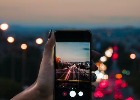 如果你用苹果手机拍照，记得开启这个“万能模