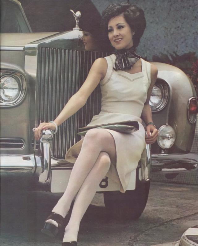 都是生下三女一子，赌王原配凄婉半生，何莉莉