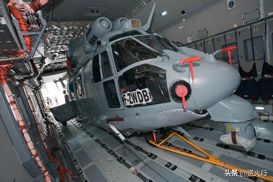 欧洲的标准运输机！能当加油机的A400M！西方最大