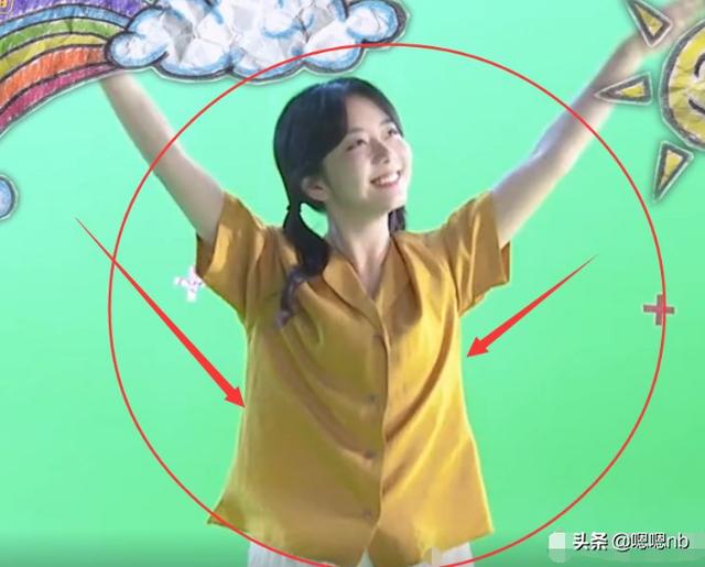 谭松韵无实物表演，郑爽无实物表演，看清服装