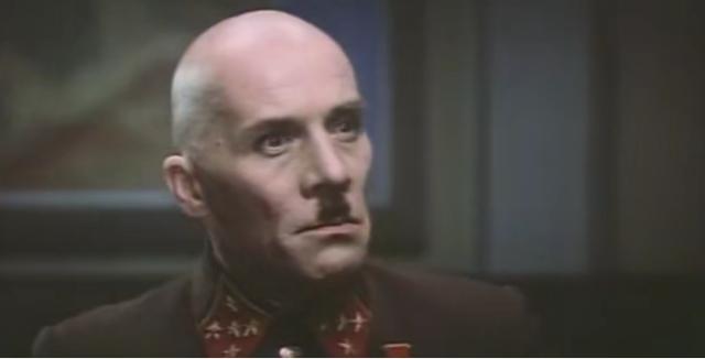 巴甫洛夫为何在战争初期，就被斯大林给枪毙了