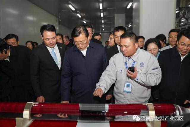 省委常委、市委书记王忠林到济南新材料产业园区观摩评议重点项目