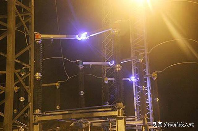 电弧是什么？具有什么危害？过零检测电路对抑制电弧有什么意义？