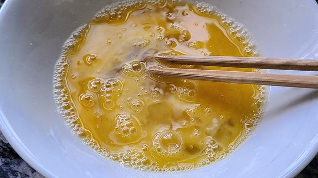 天气热，广东人经常吃这一道美味家常菜，清热下火又好吃