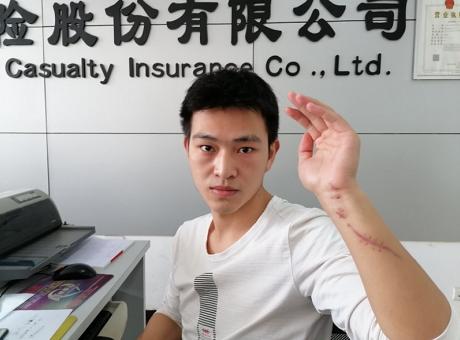湖北武穴：郭林云与歹徒搏斗中3刀，两年从军，军魂入骨