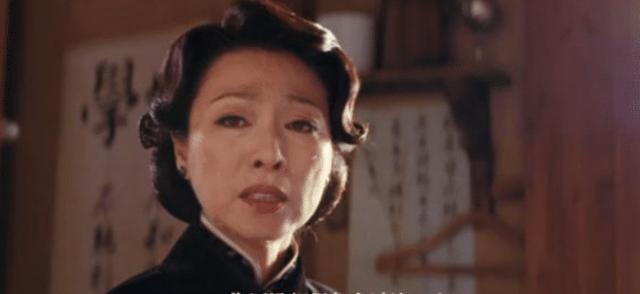 丈夫离世不改嫁的几位女星，第一位还没领证，第三位守寡35年