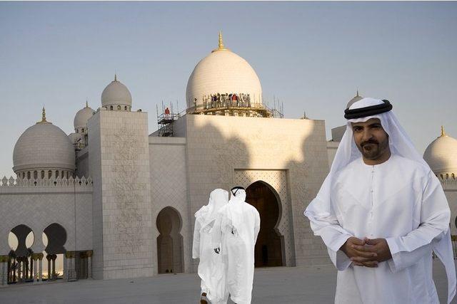 伊斯兰教允许信徒进行强烈的反抗与征服，太可