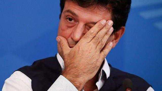 国际疫情｜又出昏招！巴西总统解雇卫生部长，