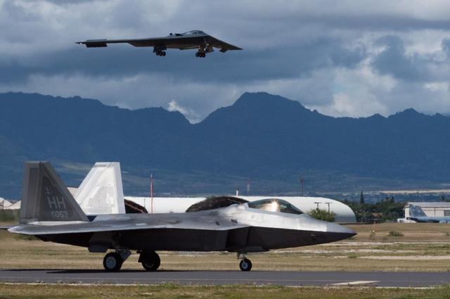 两艘航母出现感染后，美军远东最大基地也有两