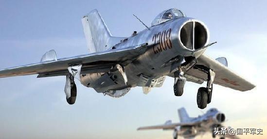 歼-6机翼有翼刀：防止翼尖带来战机失速，此后战机就不再采用翼刀