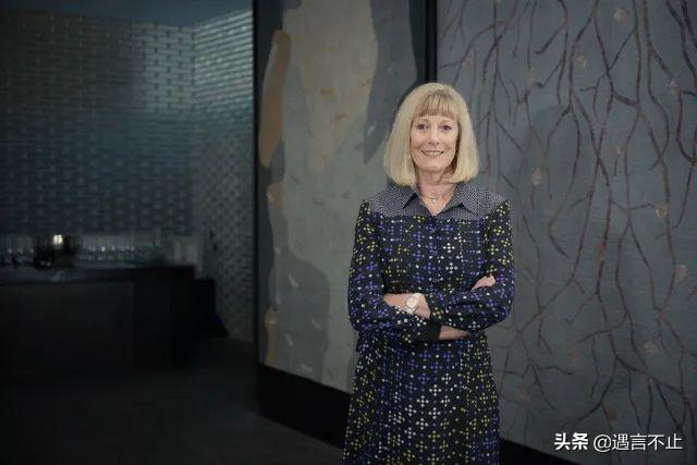 失败5127次、买不起食品、自己缝衣服，卖吹风机