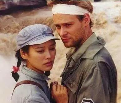 《乘风破浪的姐姐》背后姐夫你认识几个？郑钧很佛系，杨子很有钱