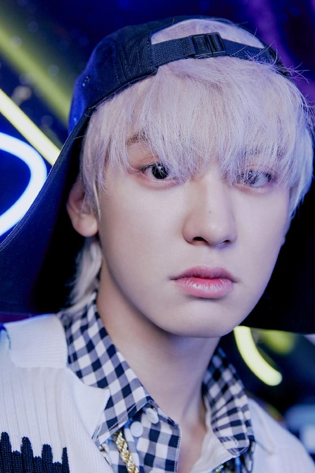 这个7月天天见！传奇小分队EXO-SC回归，这张专辑值10亿点击量