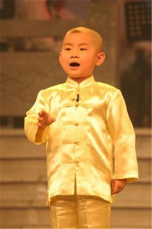 曾如日中天的神童陶阳，为何不再出现在相声舞台？郭德纲用心良苦