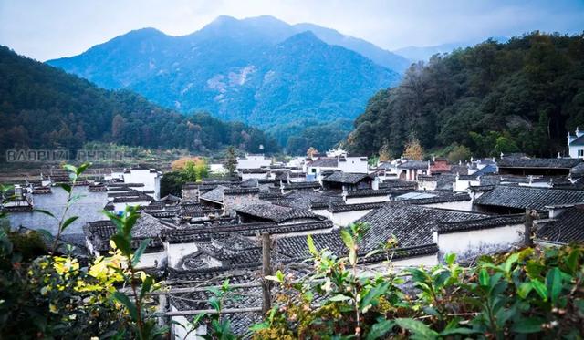 《奔跑吧》又翻红，新挖到的宝藏旅行地好吃好