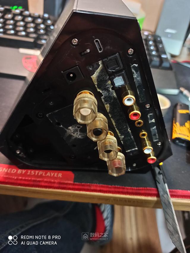 曾经的旗舰，创新SoundBlaster X7外置独立声卡详细微观拆解！