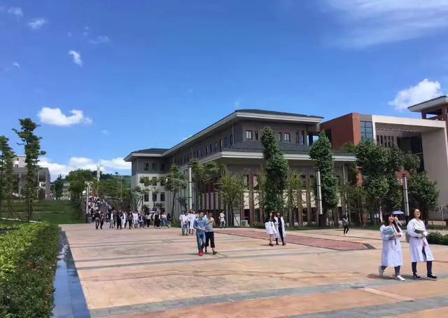 雅安除了“雅雨”、“雅鱼”、“雅女”，还有雅安职业技术学院