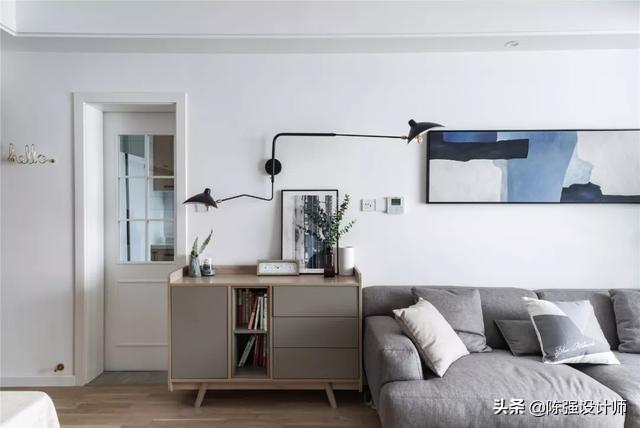 70㎡北欧风格两居室，主卧带步入式衣帽间，装修