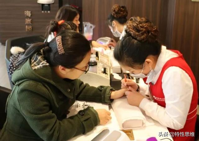 涨价还需要道歉？海底捞打的是什么算盘