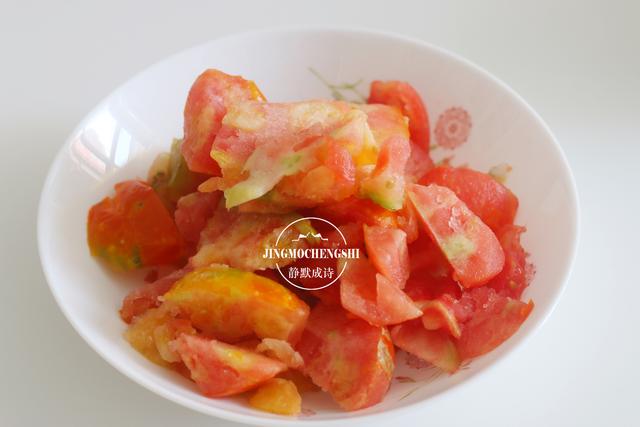 大热天不想吃饭时，就爱煮这碗面，酸爽可口，一碗打不住