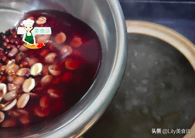 红豆和它一起煮，清甜软糯，隔天吃一次，特养人，脸色红润精神好