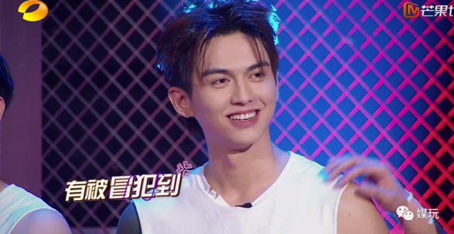 《运动吧少年》首播测评：这不是肌肉男选秀，这就是道具综艺