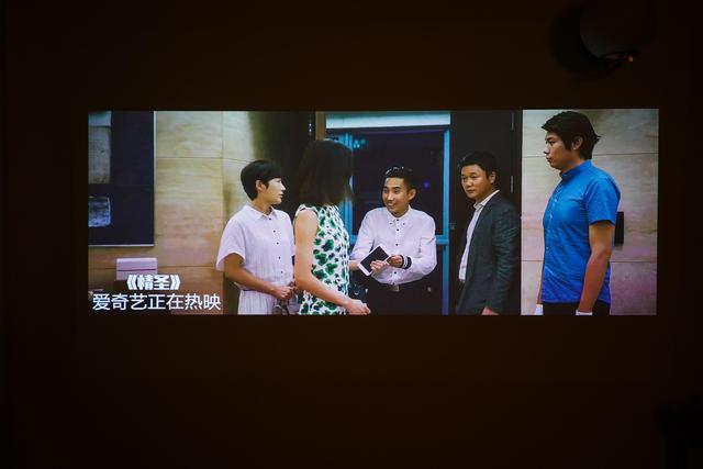 小米有品90后第二台电视！IMAX巨幕，3D环绕音，