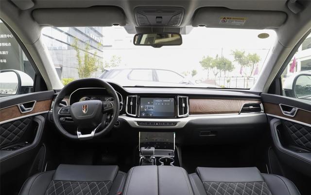 红旗一豪车被辜负，配3.0T V6+四驱，与Q7同级比Q5便宜，却少人懂