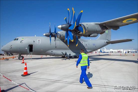 欧洲的标准运输机！能当加油机的A400M！西方最大