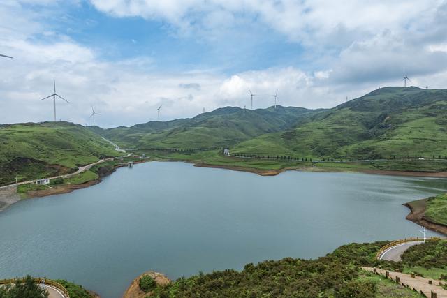 中国夏天最凉快的5座城市，凉都夏都齐了，看看你更喜欢哪一个？