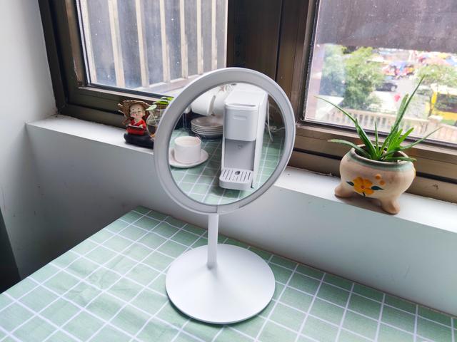 老婆新买的米家LED化妆镜，竟然还能这么用