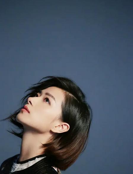 娱乐圈的“白月光”万茜，怎么活成了众人羡慕的模样？