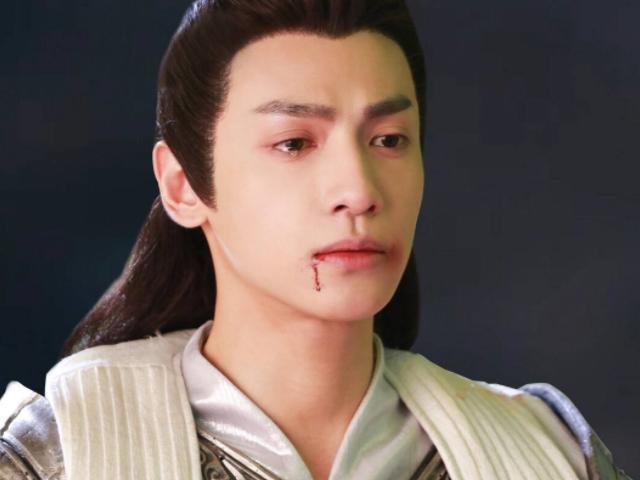 靠饰演“反派”成名的演员，罗云熙接戏不断，她却爆红后没了作品