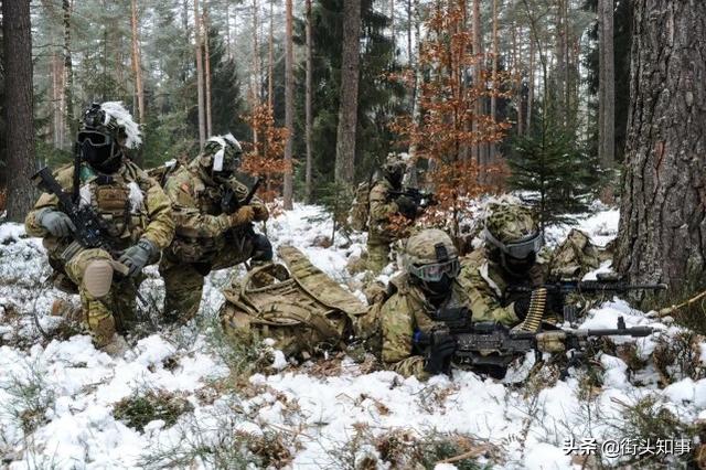 美国对俄罗斯发动全面进攻？美媒：醒醒吧，极