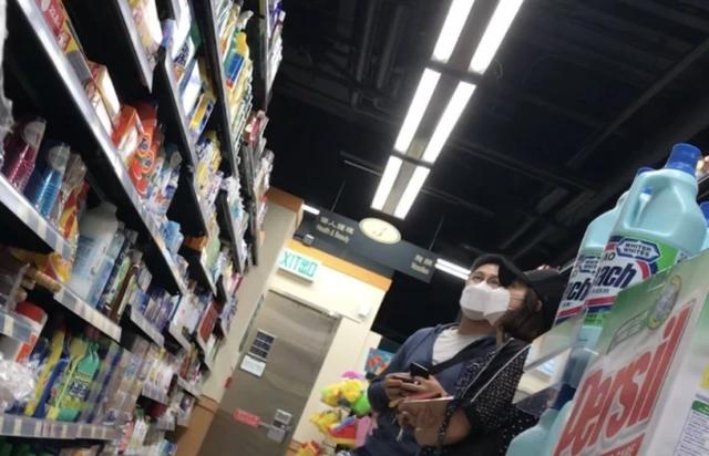 霍启刚一有时间就与郭晶晶腻在一起 难怪婚后两