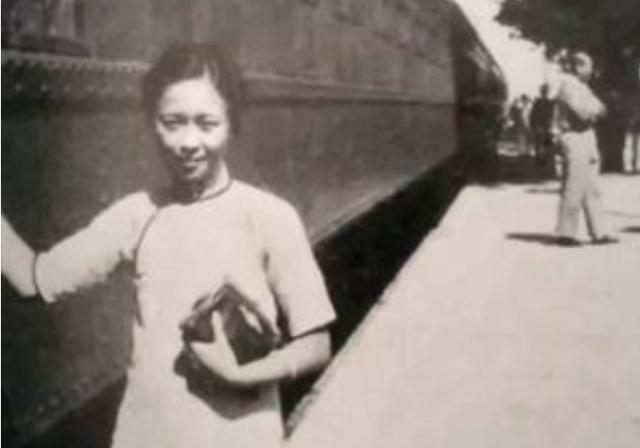 国色天香的陆英：一生生了14胎，竟在36岁因拔牙