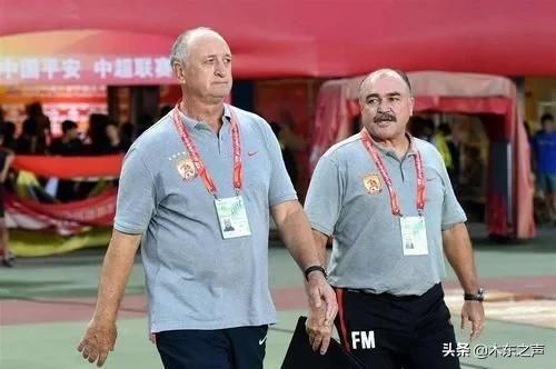 国足请斯科拉里出山可以打入世界杯吗？