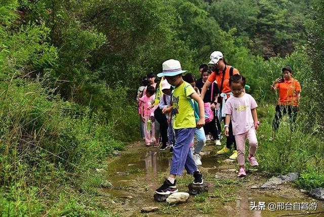 跋山涉水！邢台车网小会员挑战山野徒步……