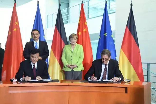 大众在华又开先河！80亿拿下江淮50%股份，首家外