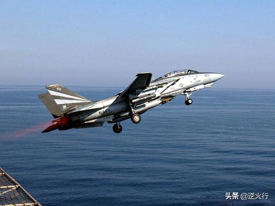 袖珍的法国超音速幻影Ⅳ轰炸机，战斗机改来的