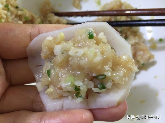 立秋将至，这道菜记得要多吃，蒸一蒸10分钟就上桌，健康又美味