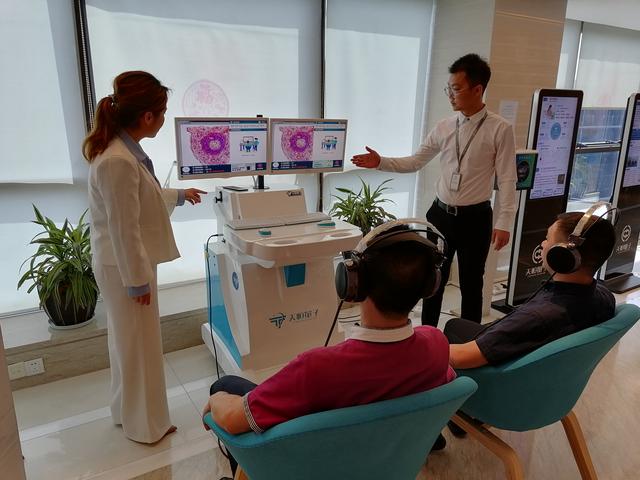 天恒量子通络灸“破浪”而来，教你如何预防“宅出来”的亚健康！