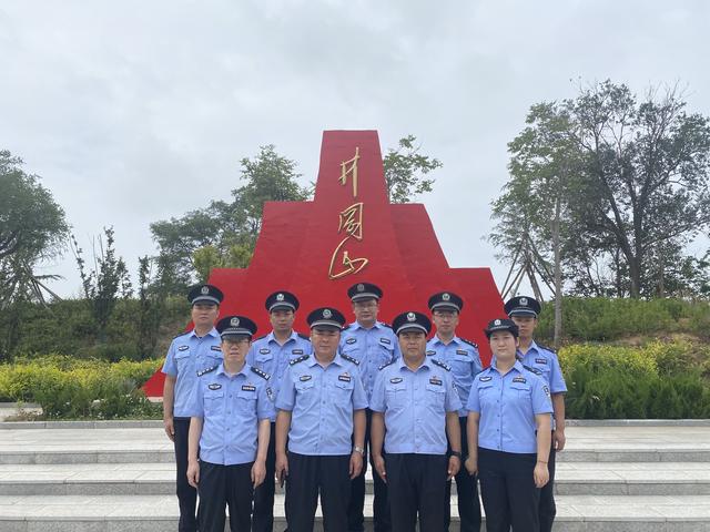 警徽心向党 忠诚铸警魂——桑树坪派出所党支部积极开展建党99周年纪念活动