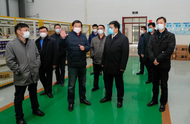 区委书记韩伟到济南新材料产业园区督导复工企业疫情防控工作