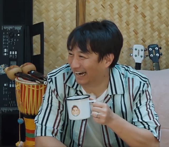 张子枫“妈妈”去蘑菇屋做客，随身带的物品，