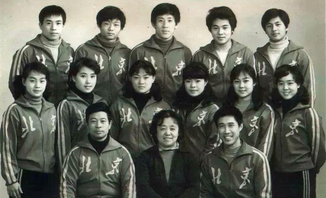 为什么李连杰不可复制？吴京张晋们哪里不如他，对他评价有多高？