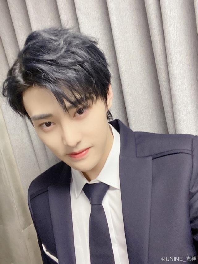 春晚不到半年，三位明星就身败名裂，被网友打入无底深渊