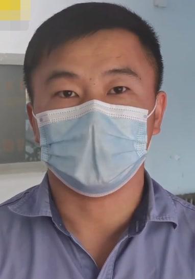 公交司机劝阻不戴口罩乘客被老人掌掴, 老人因过