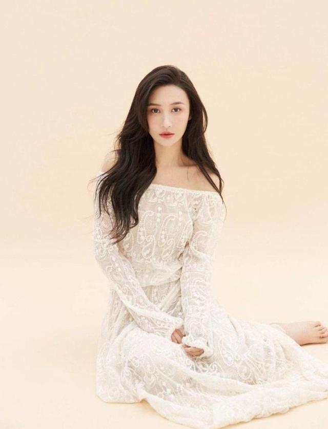 15岁和李晨相恋，差点成张国立儿媳妇，如今被爆