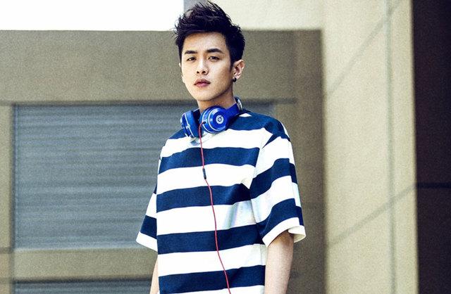 张若昀存款被冻结，名下房产被查封，唐艺昕同背2亿债务？